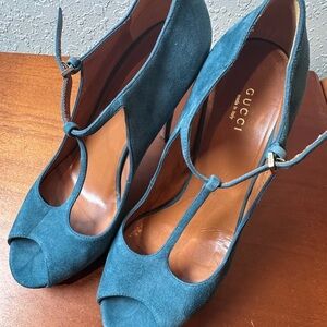 GUCCI Turquoise Suede High Heels Shoes T-Strap Peep Toe Stilettos